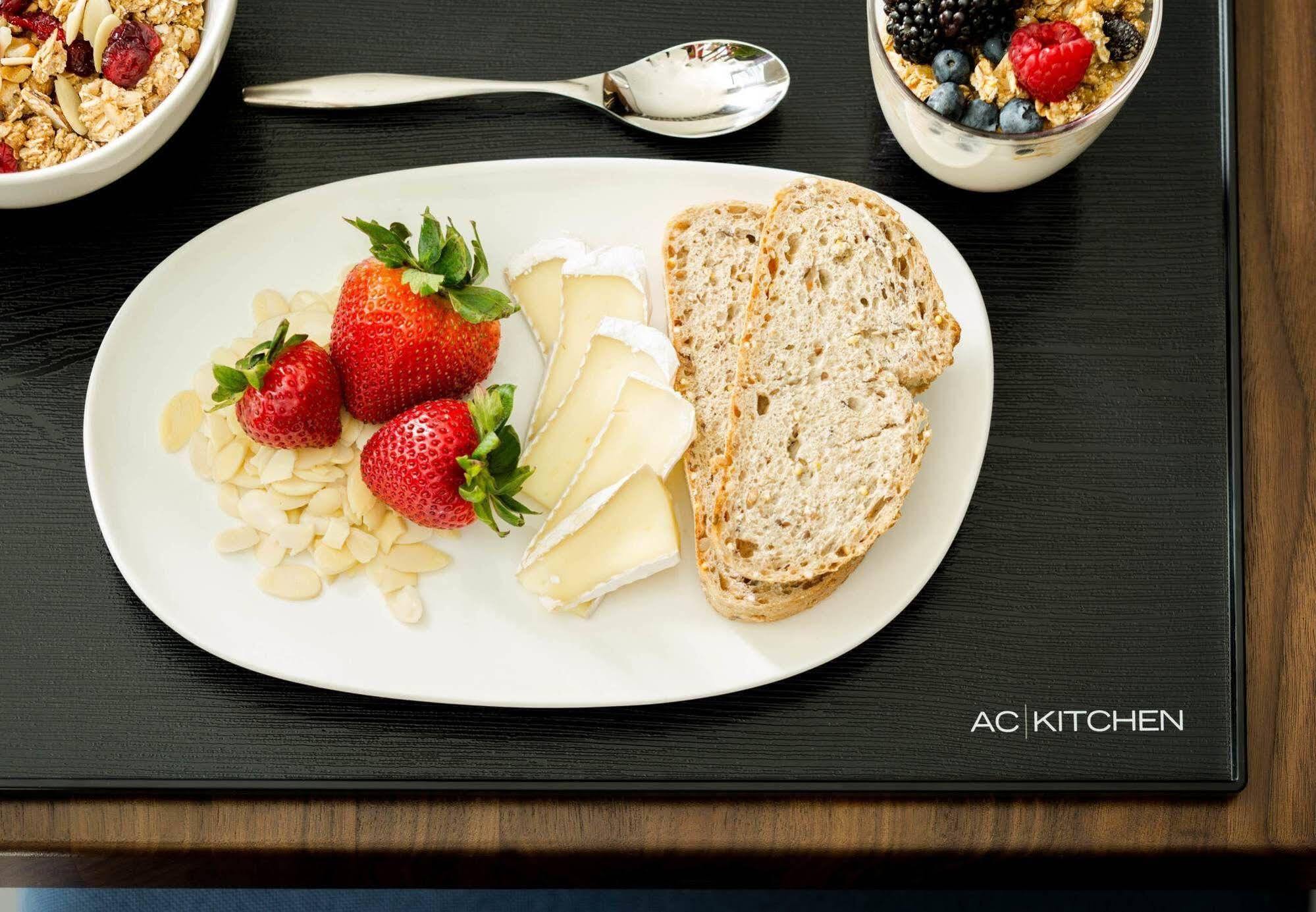 Ac By Marriott Phoenix Tempe/downtown 4* Tempe